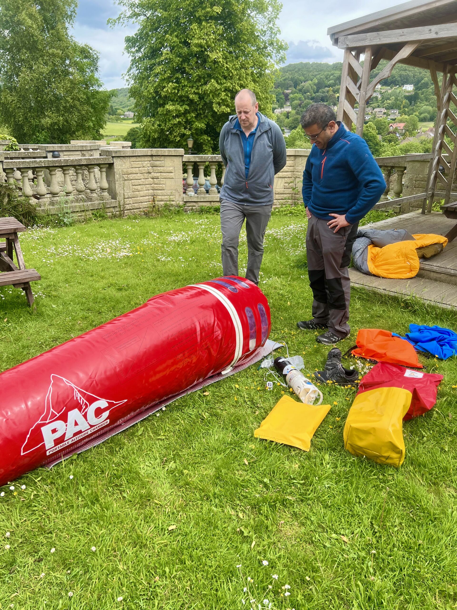 A Portable Altitude Chamber in use of a Expedition & Advanced First Aid course.